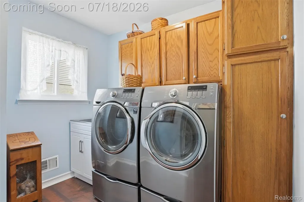 6574 Marshall Street Canton Charter Township MI 48187