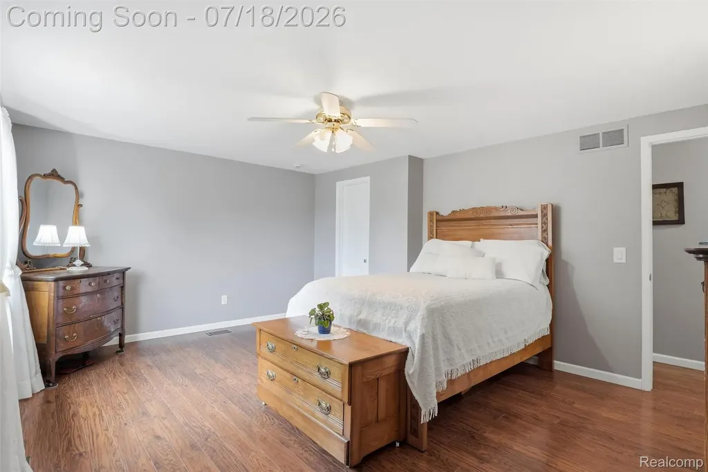 6574 Marshall Street Canton Charter Township MI 48187
