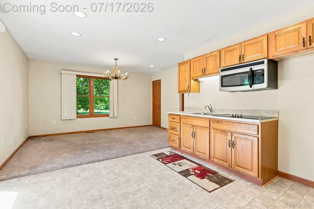 9805 Dolan Road Columbus Township MI 48063