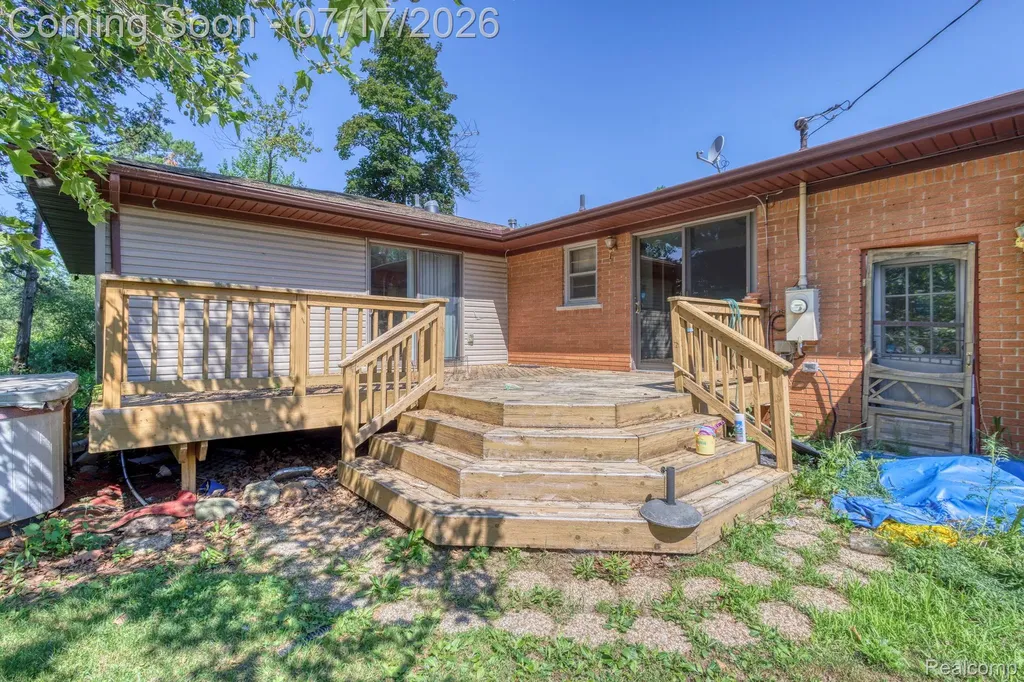 9805 Dolan Road Columbus Township MI 48063
