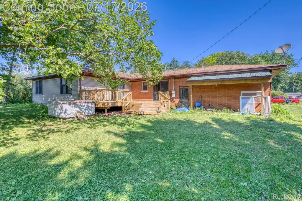9805 Dolan Road Columbus Township MI 48063