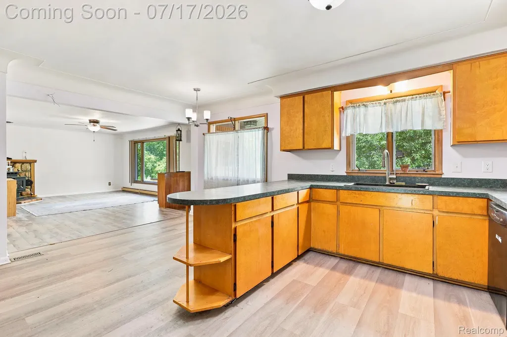 9805 Dolan Road Columbus Township MI 48063