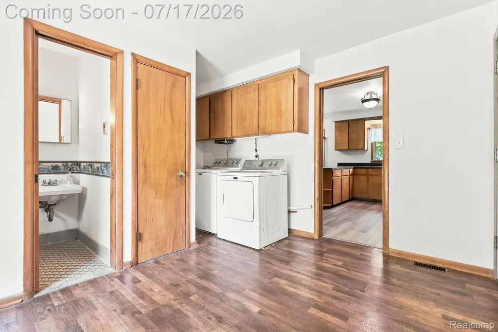 9805 Dolan Road Columbus Township MI 48063