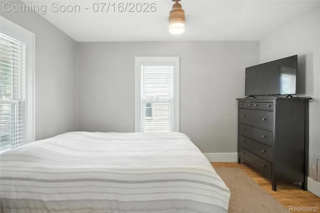 306 N Kenwood Avenue Royal Oak City MI 48067