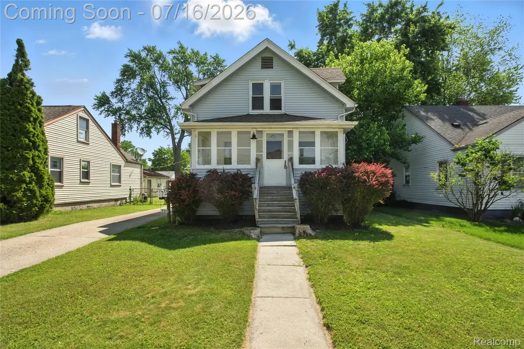 306 N Kenwood Avenue Royal Oak City MI 48067