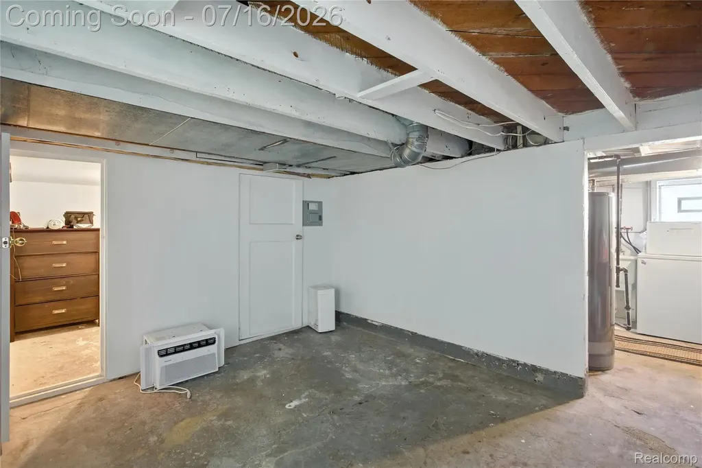 306 N Kenwood Avenue Royal Oak City MI 48067