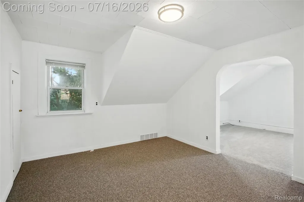 306 N Kenwood Avenue Royal Oak City MI 48067