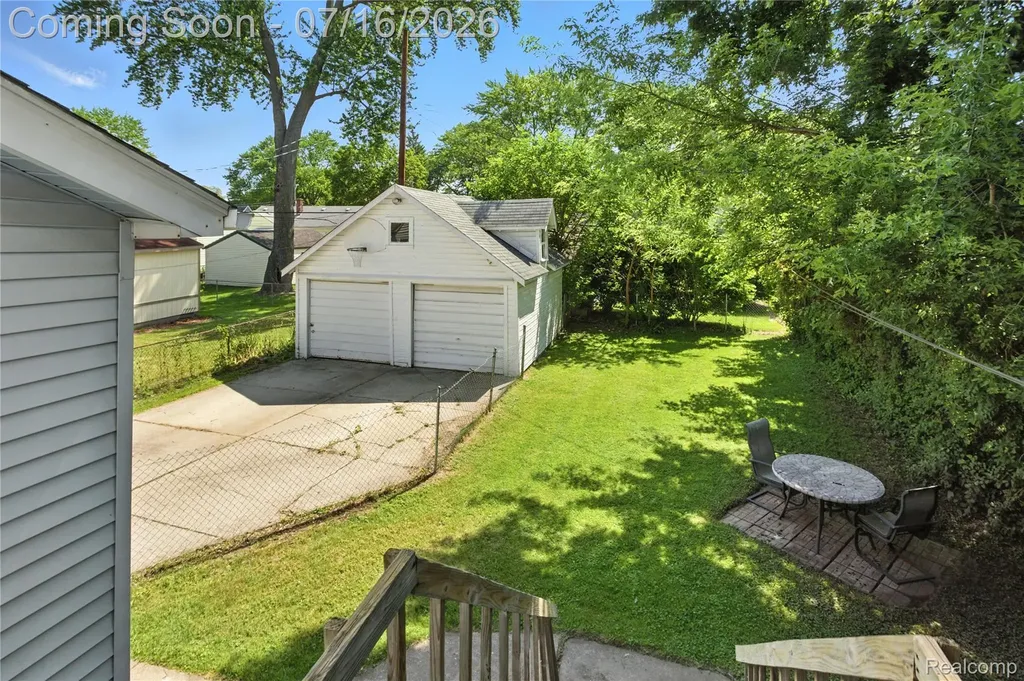 306 N Kenwood Avenue Royal Oak City MI 48067