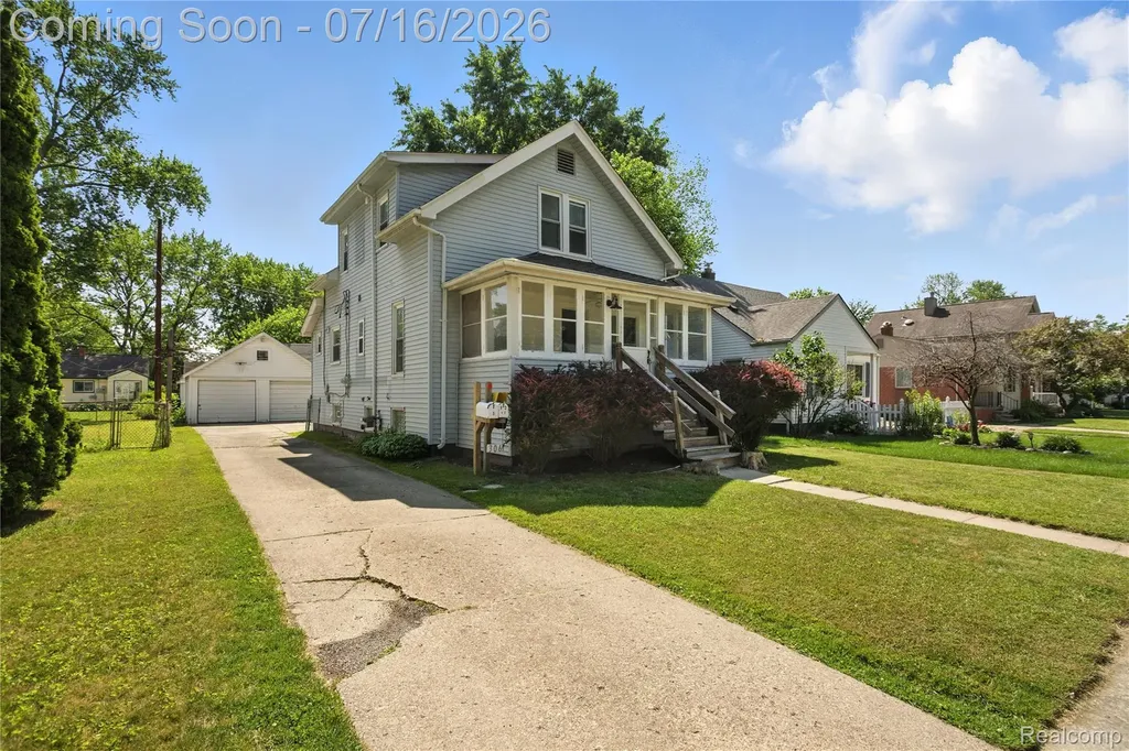 306 N Kenwood Avenue Royal Oak City MI 48067