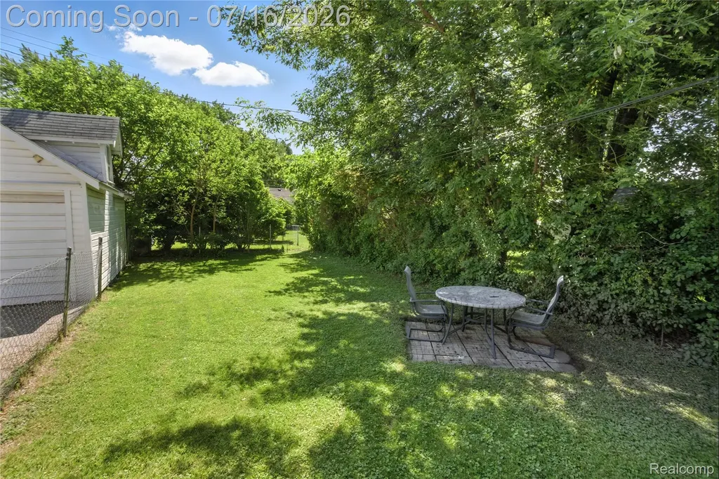 306 N Kenwood Avenue Royal Oak City MI 48067