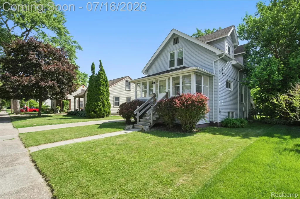 306 N Kenwood Avenue Royal Oak City MI 48067