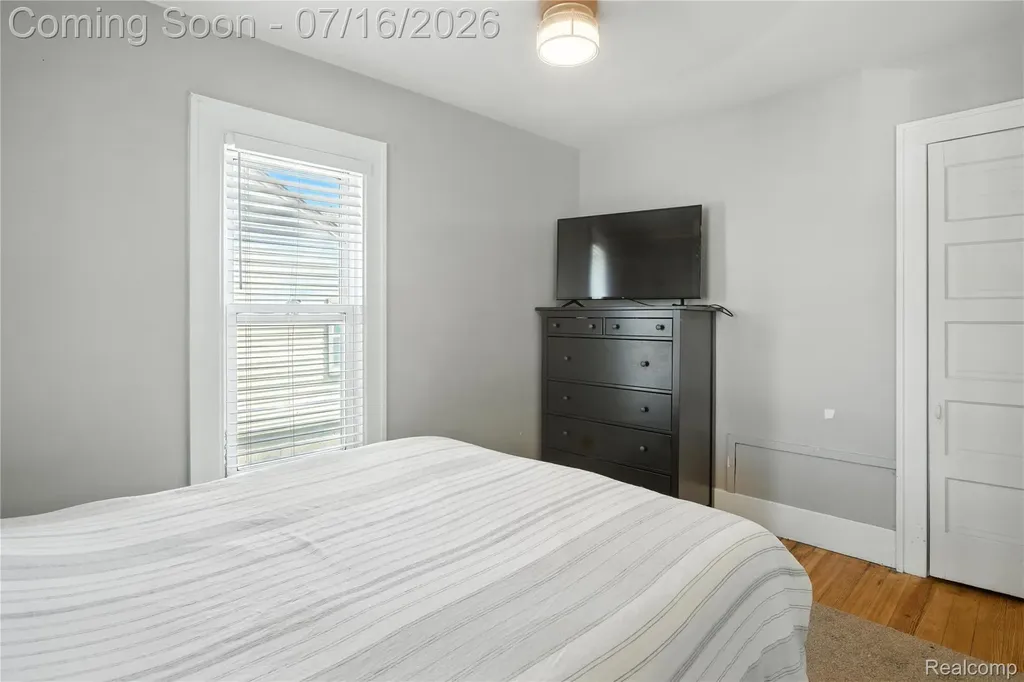 306 N Kenwood Avenue Royal Oak City MI 48067