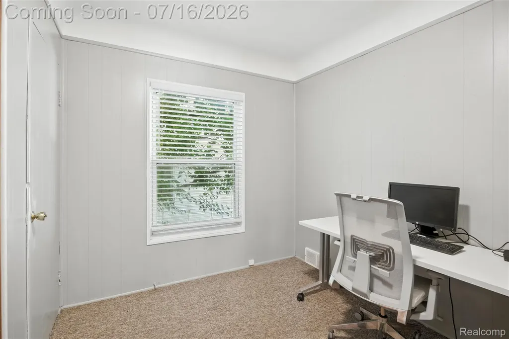 306 N Kenwood Avenue Royal Oak City MI 48067