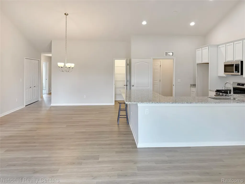 390 Devonshire Drive Lapeer City MI 48446