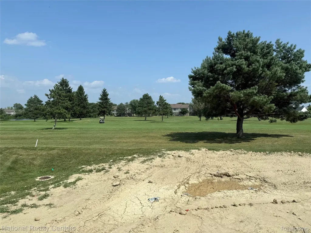 390 Devonshire Drive Lapeer City MI 48446