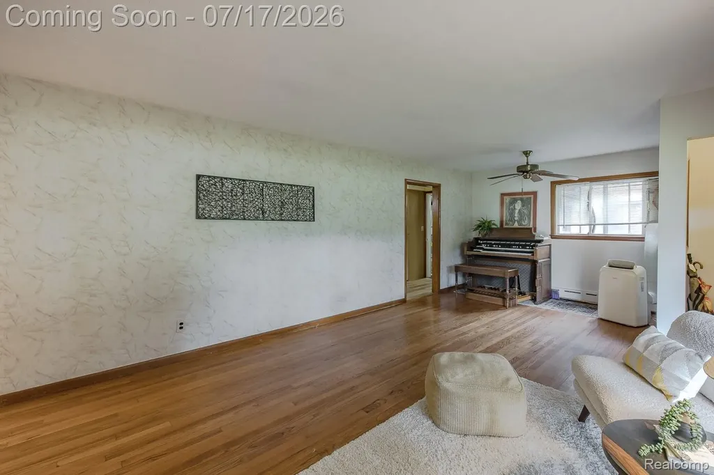 5511 Wright Drive Troy City MI 48098