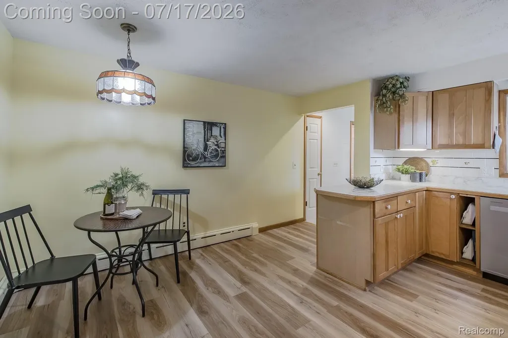 5511 Wright Drive Troy City MI 48098