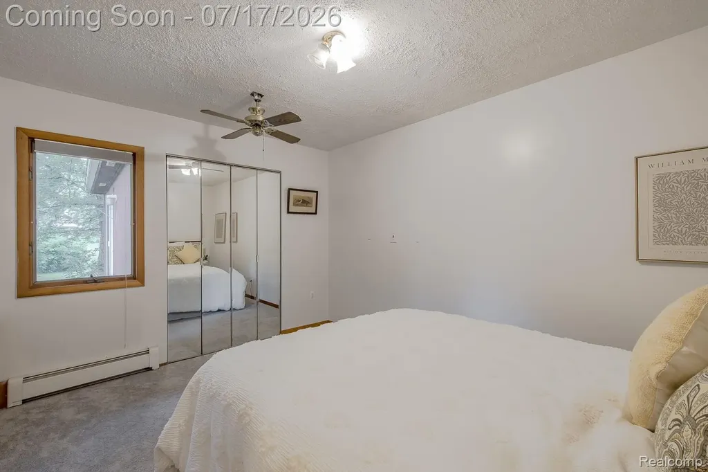 5511 Wright Drive Troy City MI 48098