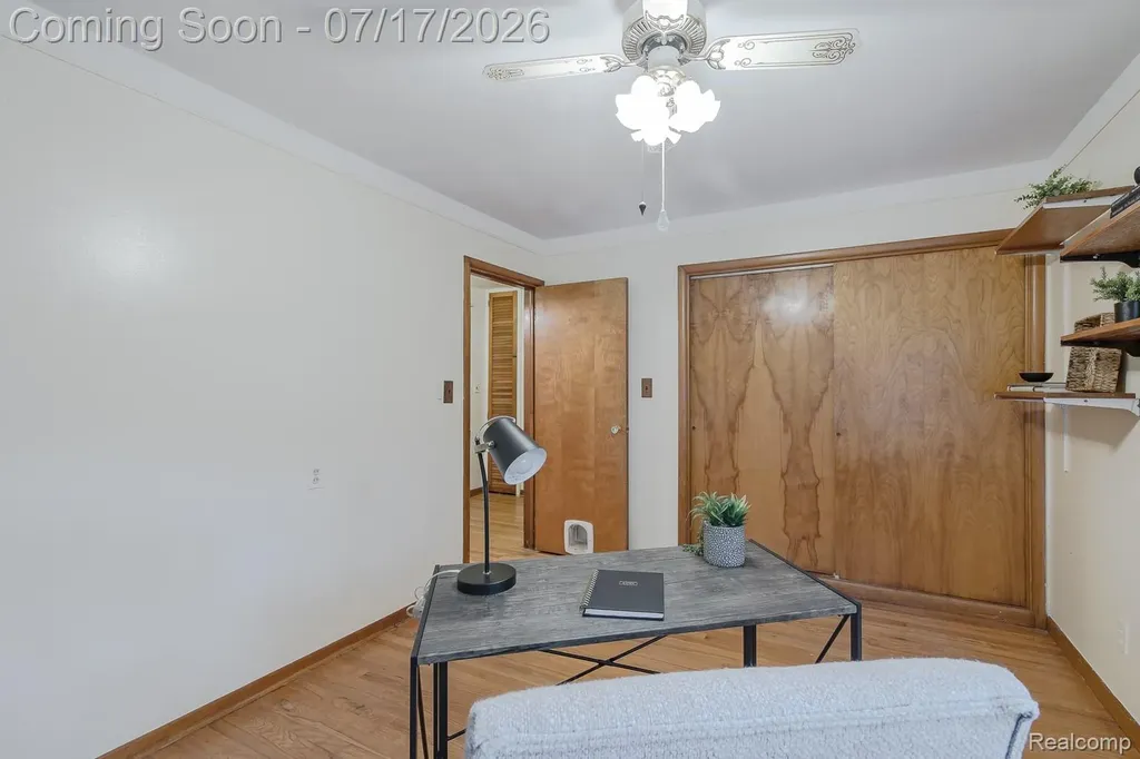 5511 Wright Drive Troy City MI 48098