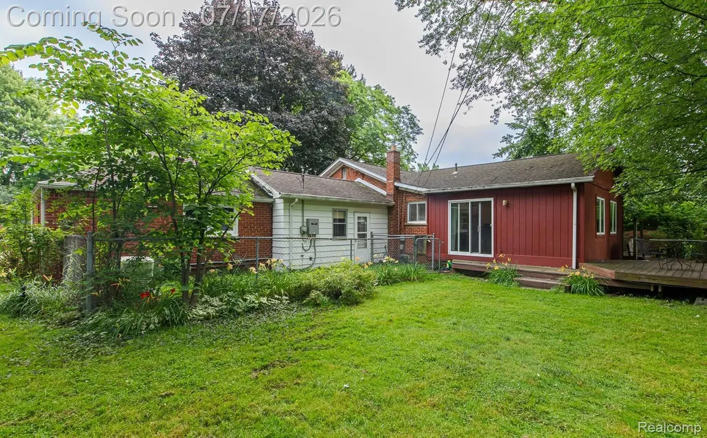 5511 Wright Drive Troy City MI 48098