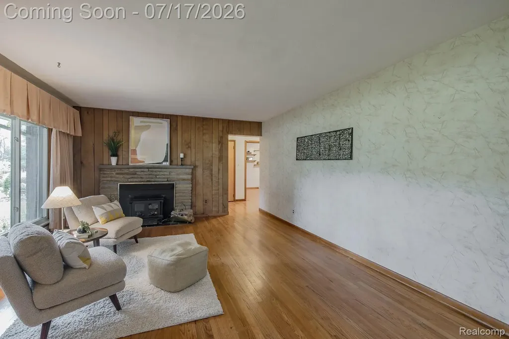 5511 Wright Drive Troy City MI 48098
