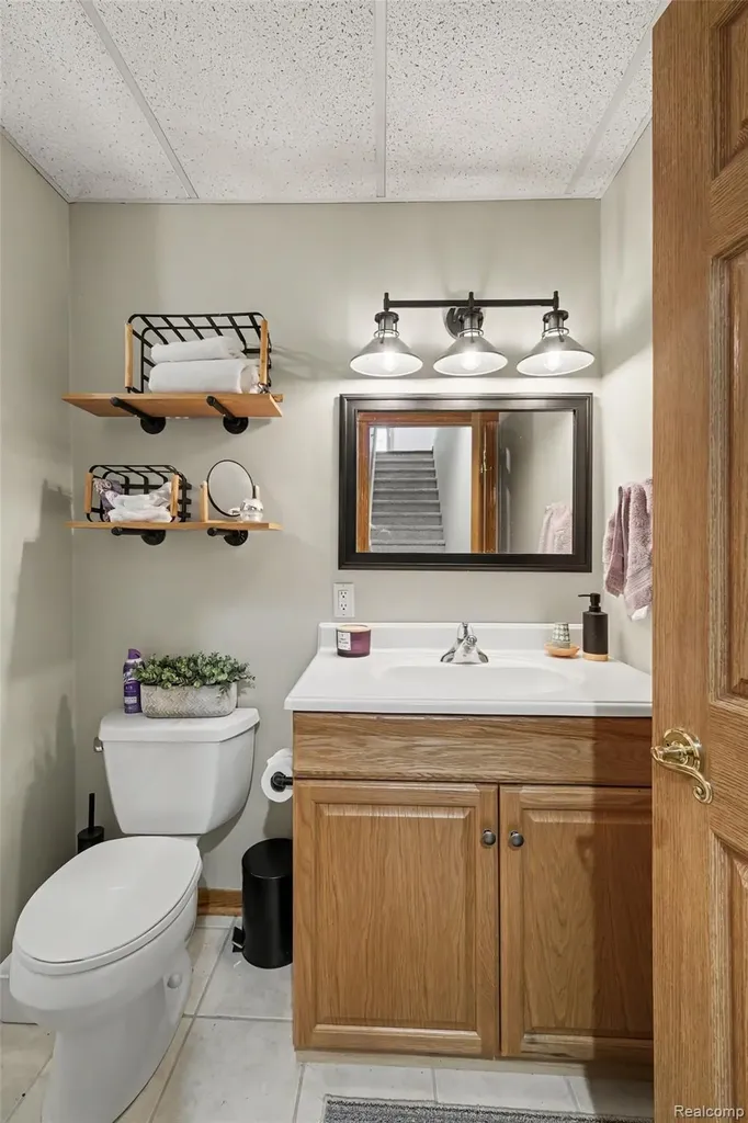 28 Millpond Trail Saginaw Charter Township MI 48603