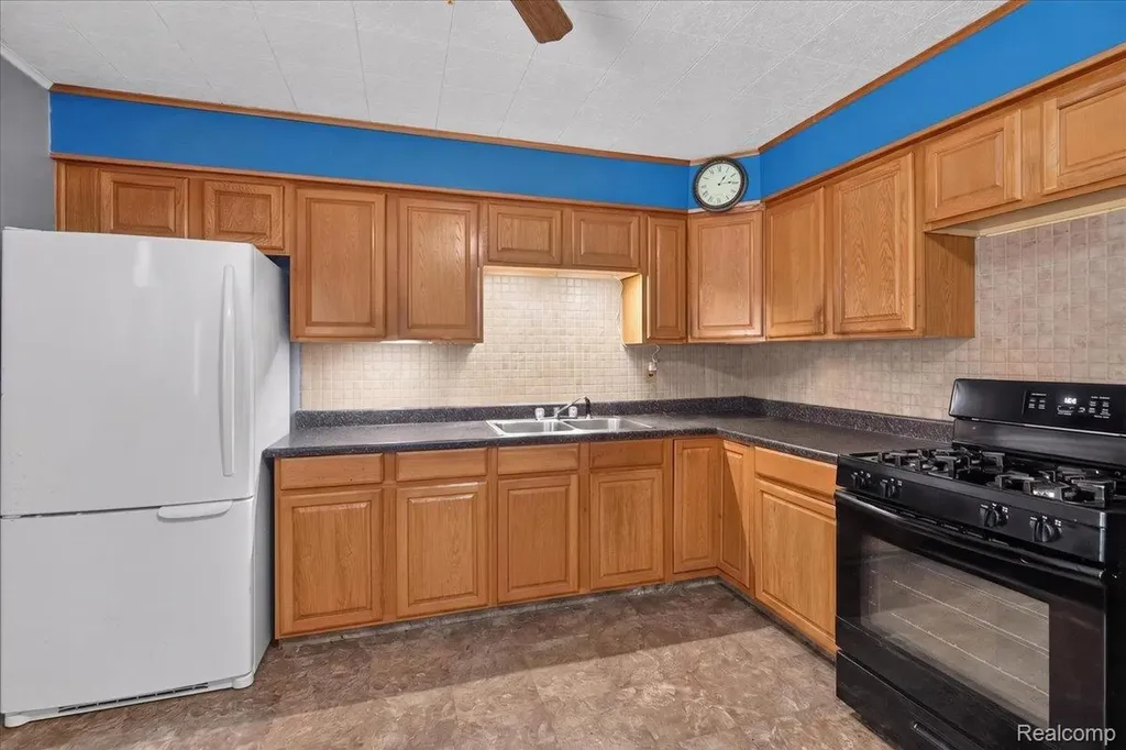 3872 Queensbury Road Orion Charter Township MI 48359