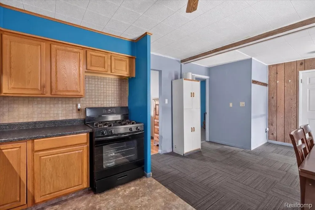 3872 Queensbury Road Orion Charter Township MI 48359