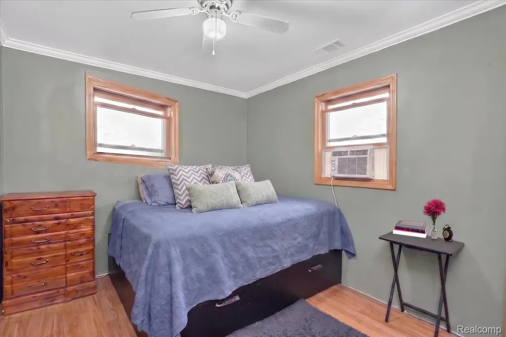 3872 Queensbury Road Orion Charter Township MI 48359