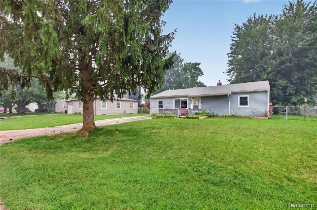 3872 Queensbury Road Orion Charter Township MI 48359