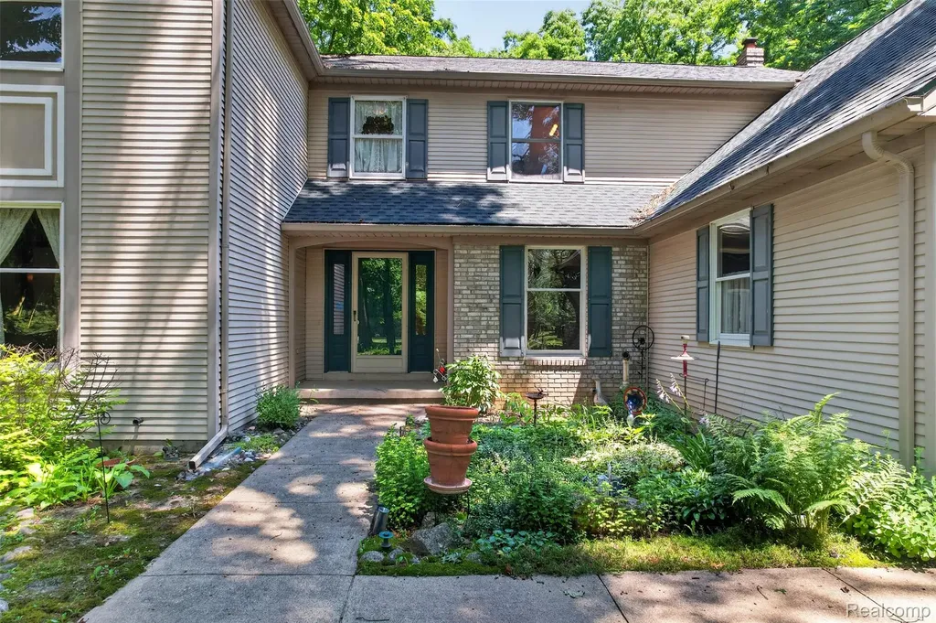 1919 Fox Ridge Drive Marion Township MI 48843