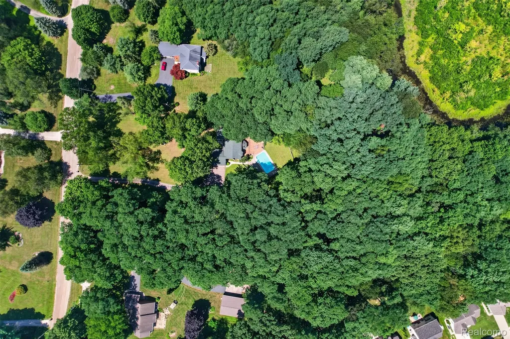 1919 Fox Ridge Drive Marion Township MI 48843