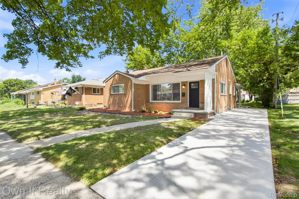 23700 Marlow Street Oak Park City MI 48237