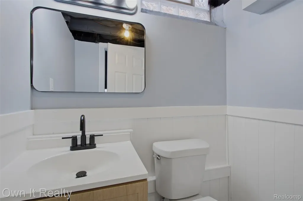 23700 Marlow Street Oak Park City MI 48237