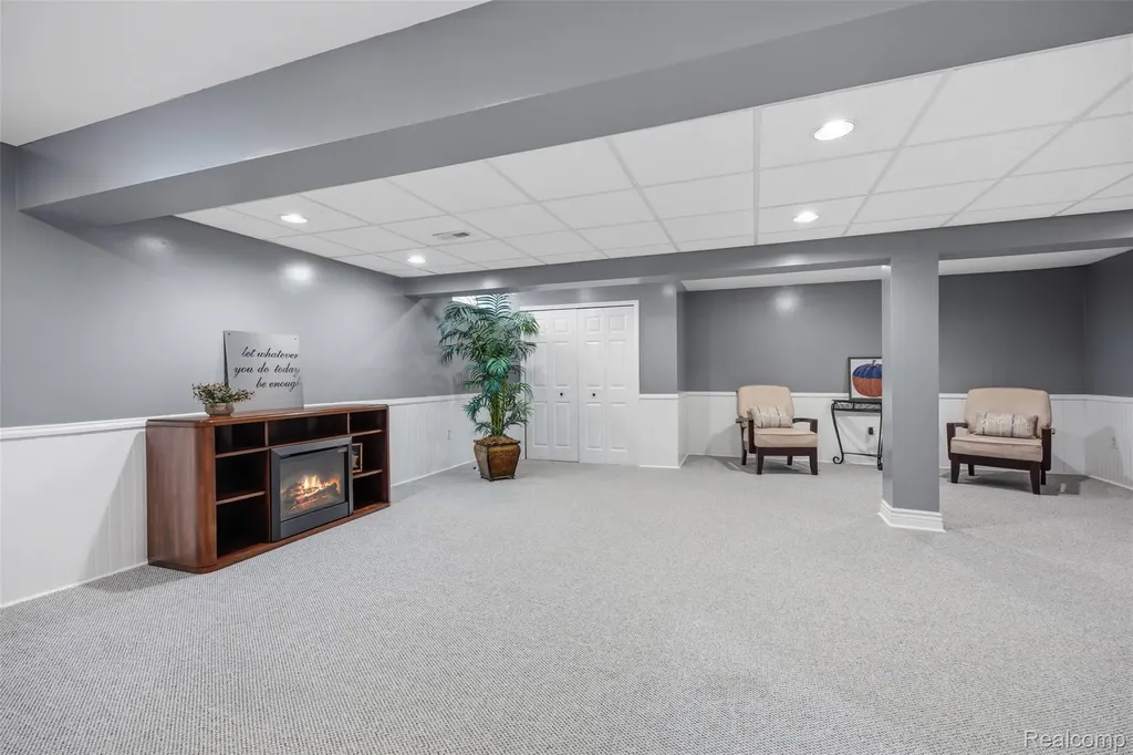49032 Kennesaw Court Canton Charter Township MI 48187