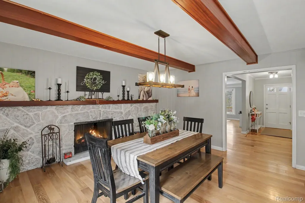 2601 Old Plank Road Milford Charter Township MI 48381