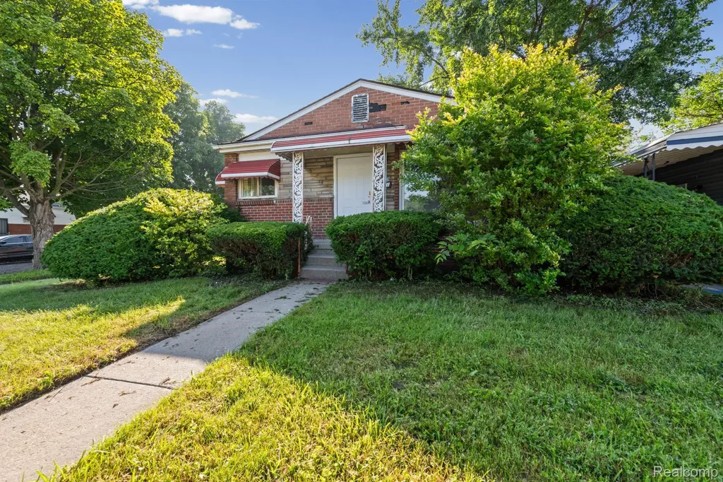 1601 S Bassett Street Detroit City MI 48217