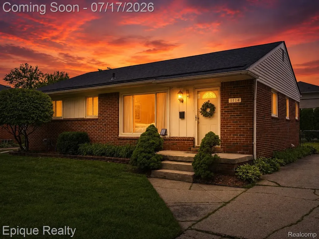 1114 W 13 Mile Road Royal Oak City MI 48073