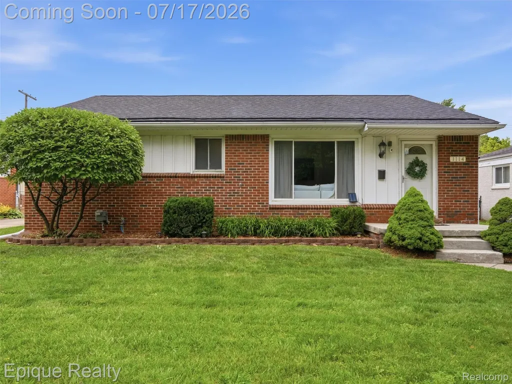 1114 W 13 Mile Road Royal Oak City MI 48073