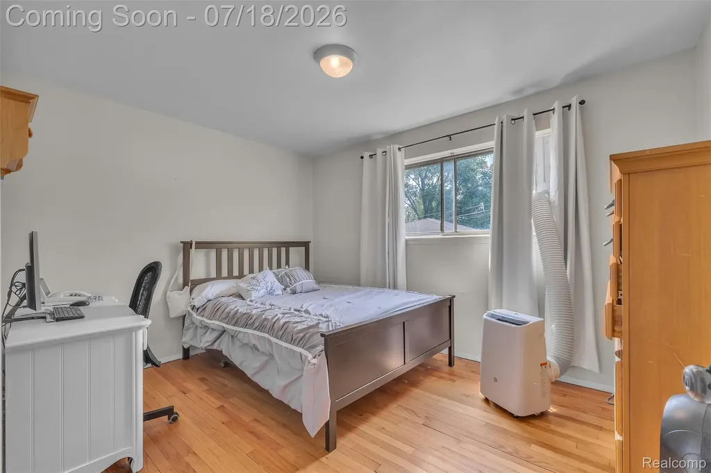 30869 Stephen Ct Court Westland City MI 48185