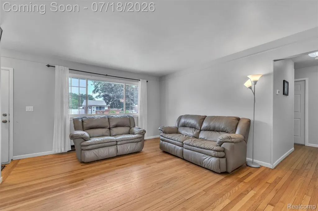 30869 Stephen Ct Court Westland City MI 48185