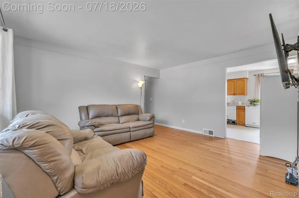 30869 Stephen Ct Court Westland City MI 48185