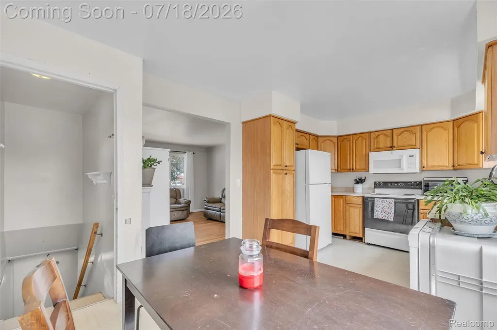 30869 Stephen Ct Court Westland City MI 48185