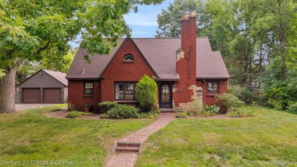 9428 Ball Street Plymouth Charter Township MI 48170