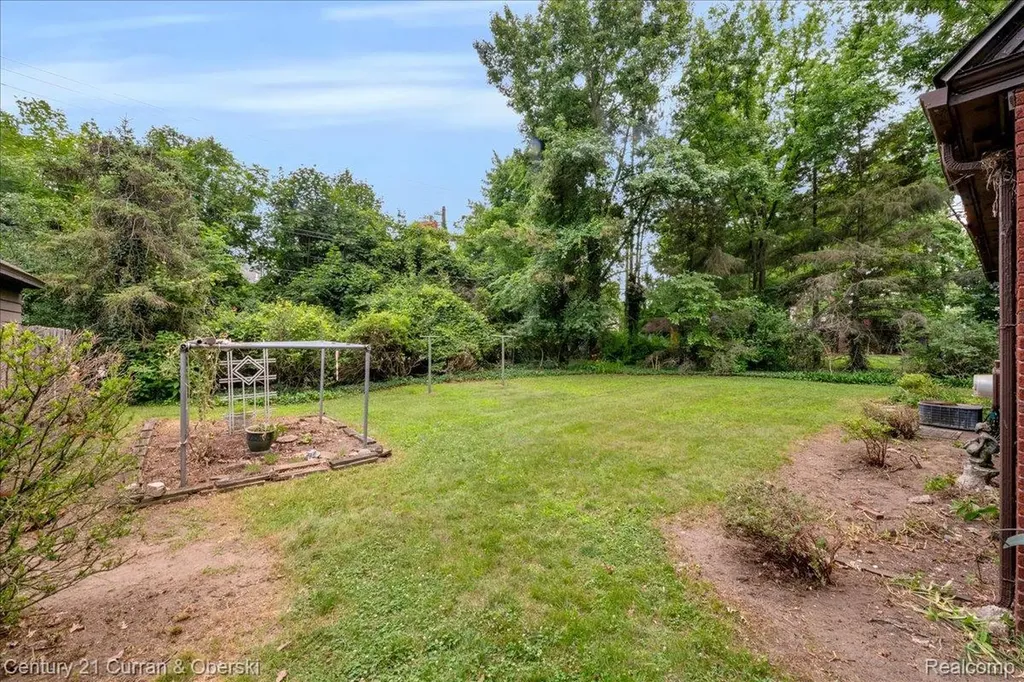 9428 Ball Street Plymouth Charter Township MI 48170