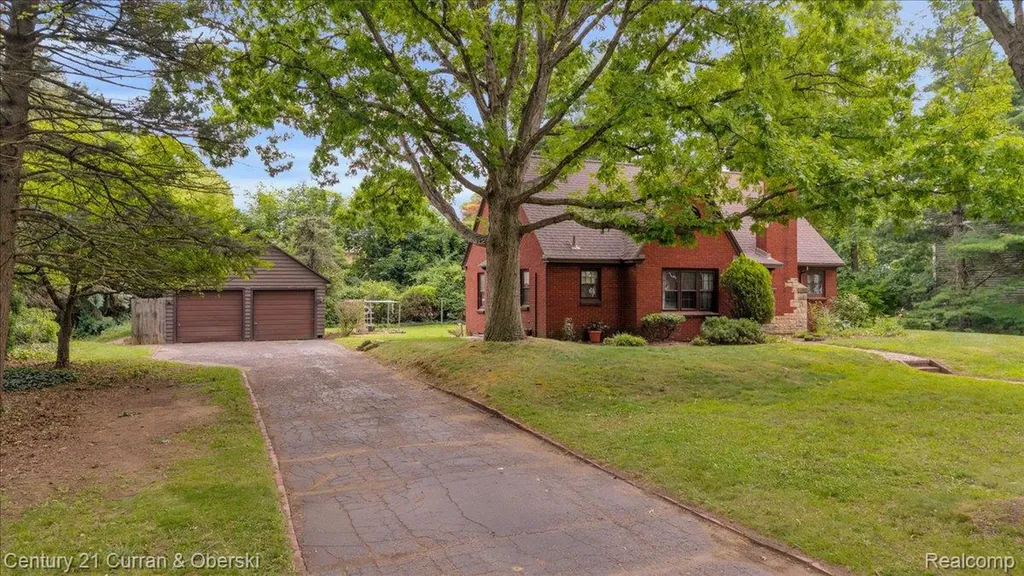 9428 Ball Street Plymouth Charter Township MI 48170