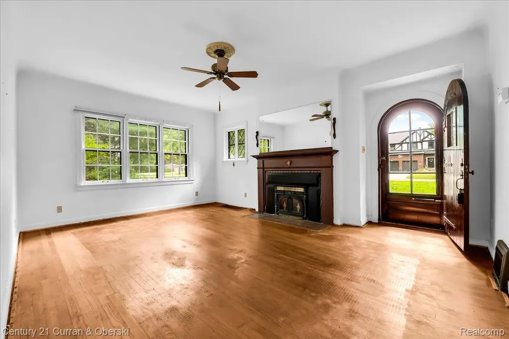 9428 Ball Street Plymouth Charter Township MI 48170