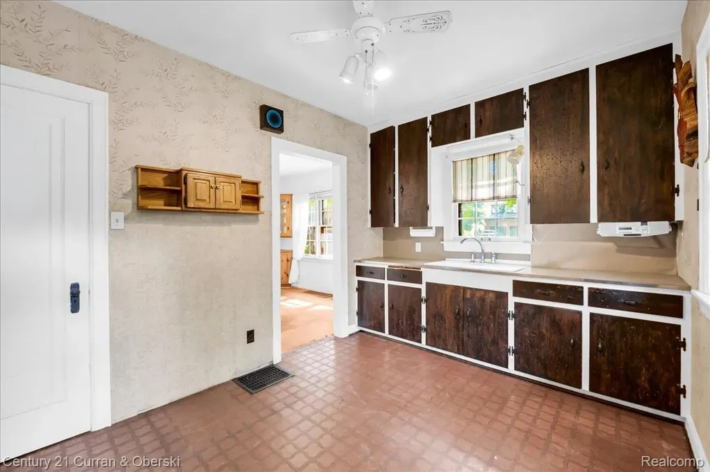 9428 Ball Street Plymouth Charter Township MI 48170
