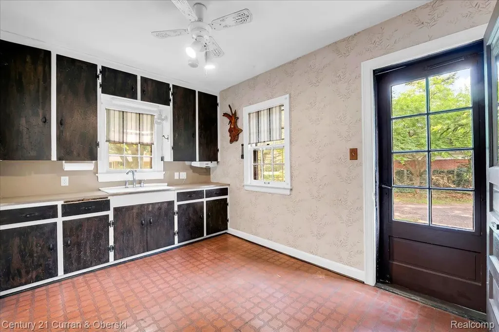 9428 Ball Street Plymouth Charter Township MI 48170
