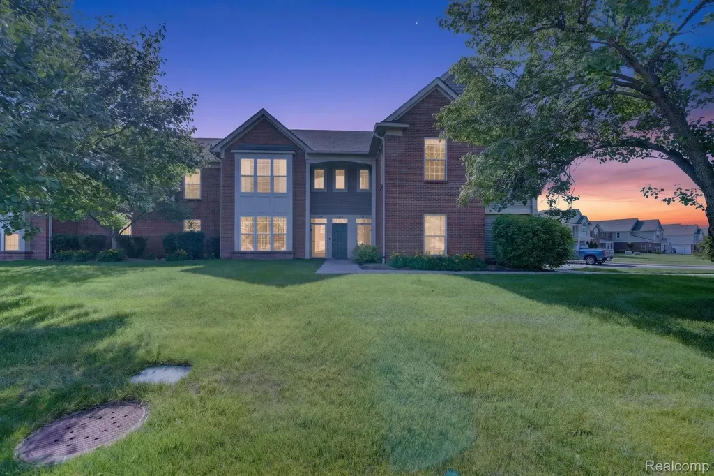 51844 Adler Park Drive E Chesterfield Township MI 48051